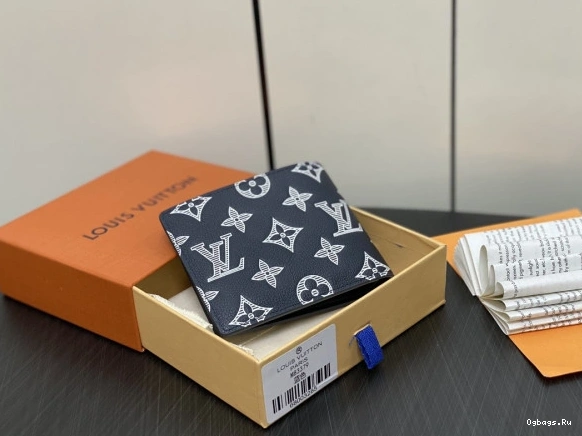 MULTIPLE WALLET-11.5*9*1.5cm LOUIS VUITTON 0214